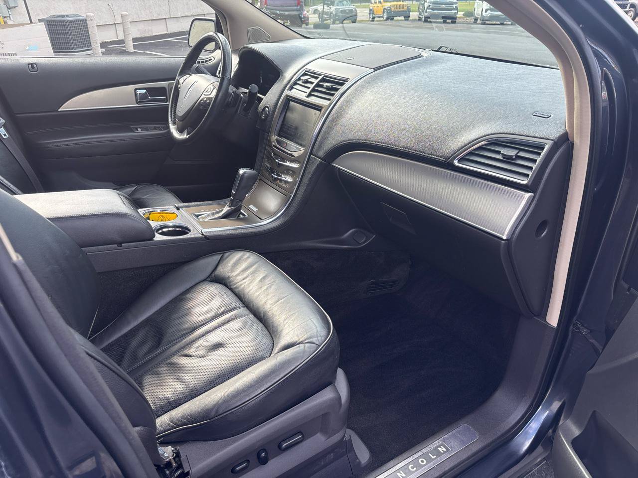 Used 2013 Lincoln MKX AWD image 39