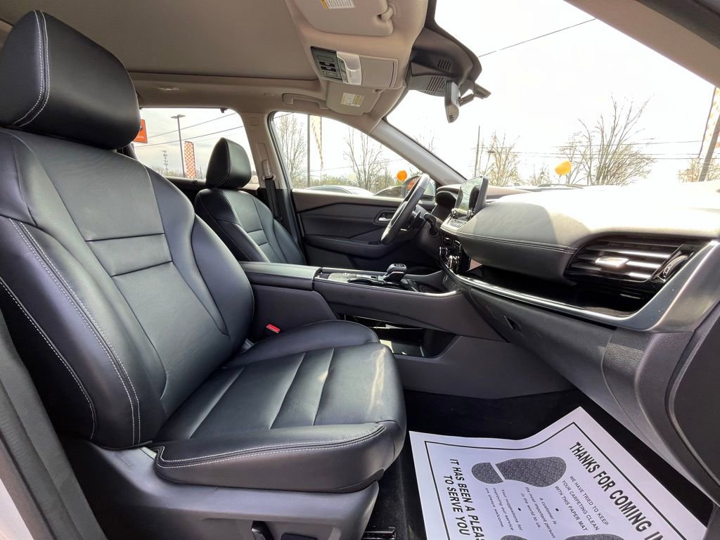 Used 2022 Nissan Rogue SL w/ SL Premium Package image 23