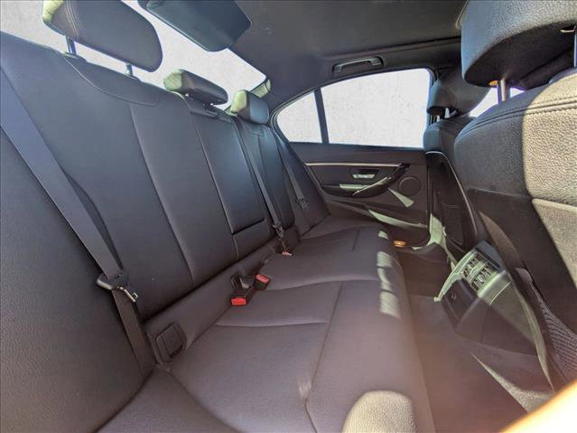 Used 2018 BMW 330e image 17