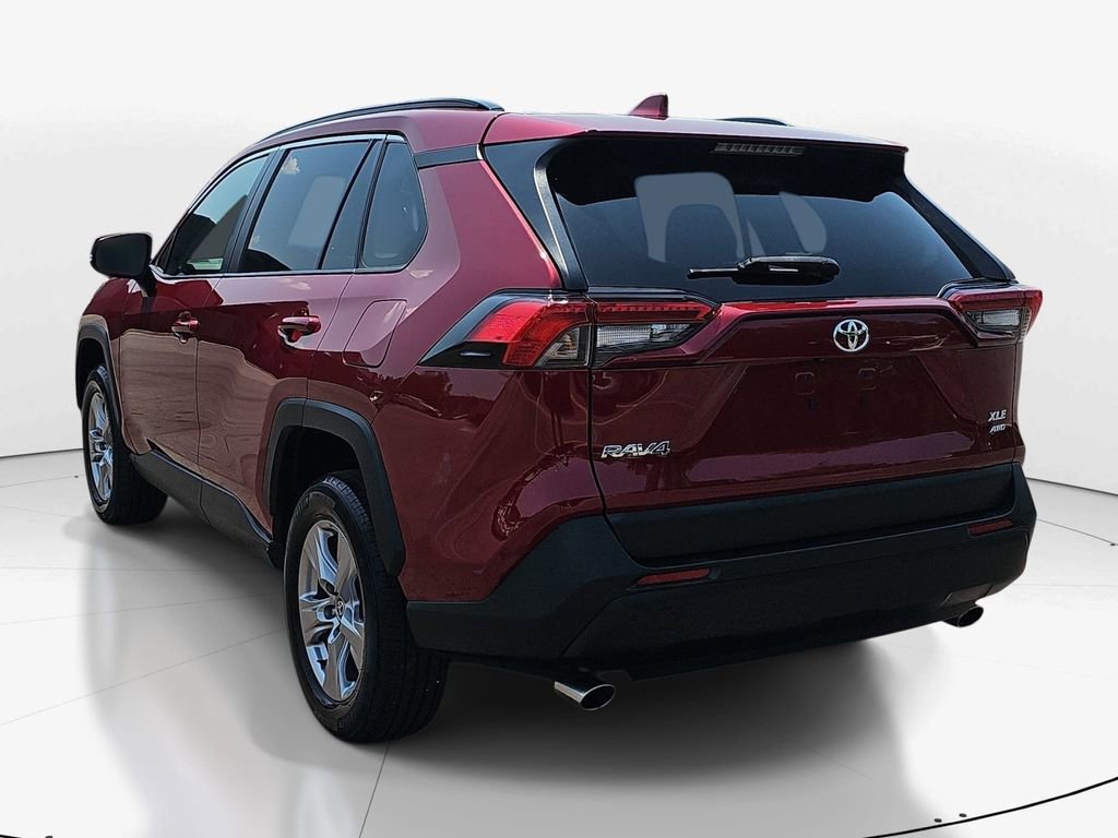 Used 2023 Toyota RAV4 XLE AWD/4WD image 7