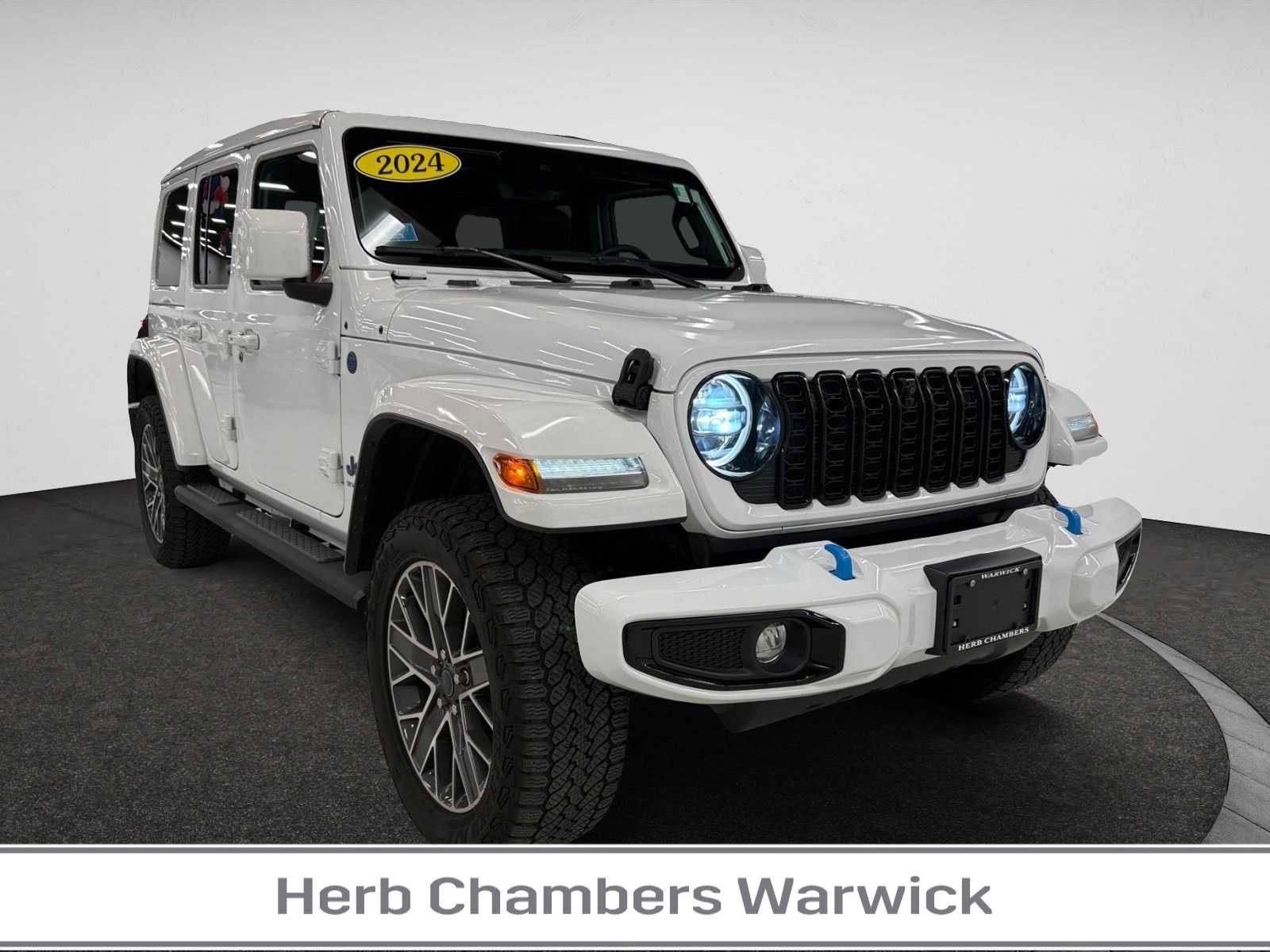 Used 2024 Jeep Wrangler High Altitude
