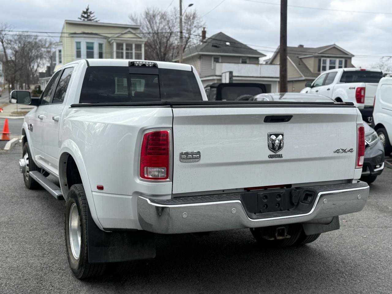 Used 2018 RAM 3500 Laramie Longhorn image 22
