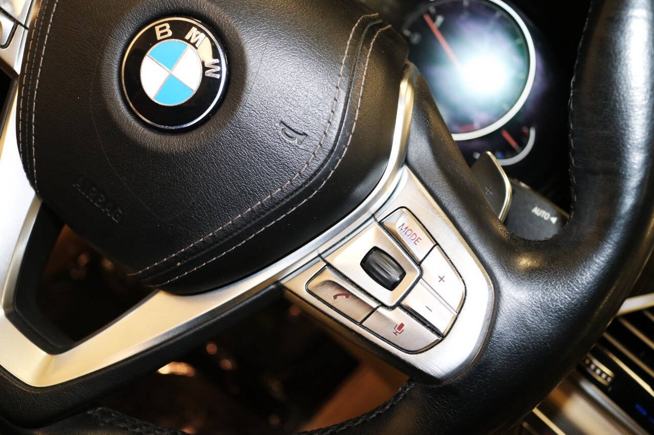 Used 2016 BMW 740i RWD image 38