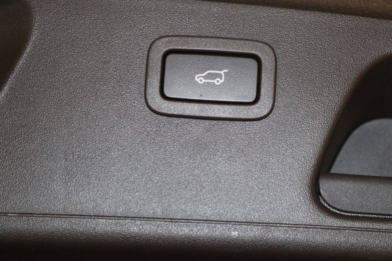 Used 2020 Jaguar E-PACE SE AWD/4WD image 78
