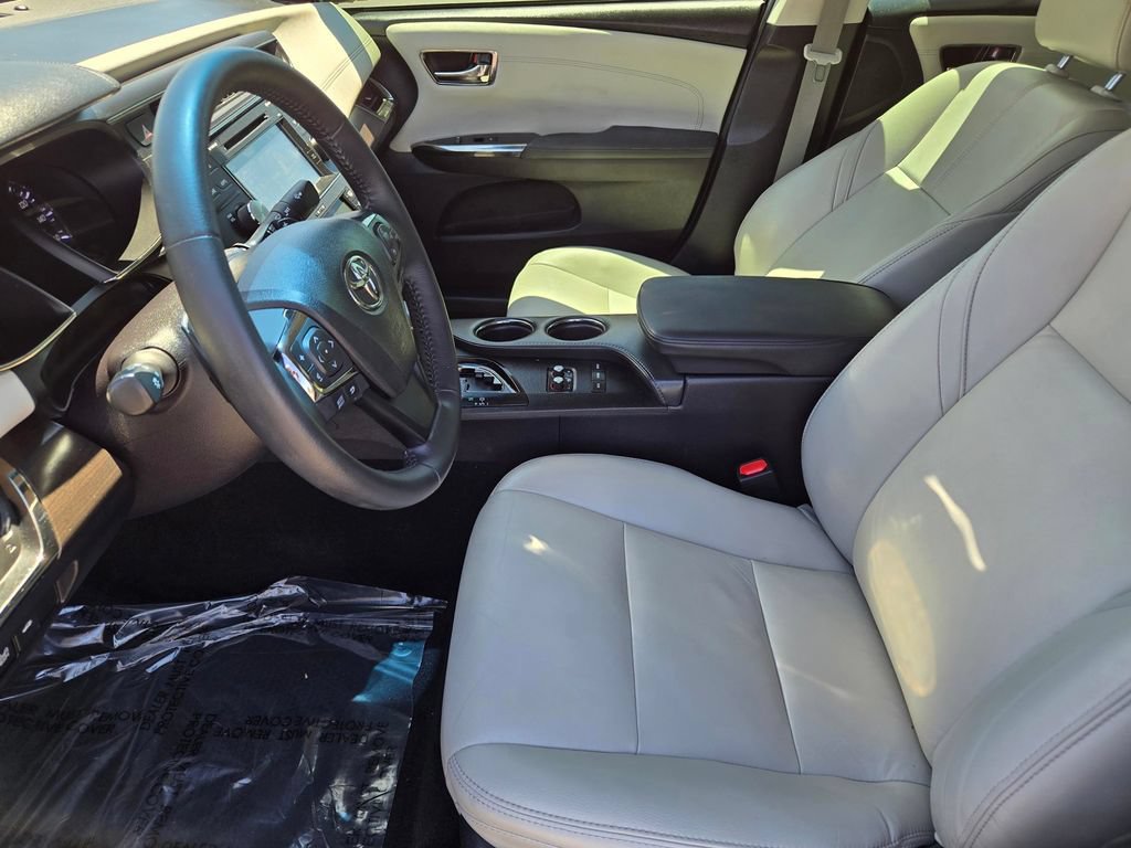 Used 2018 Toyota Avalon XLE Premium FWD image 19
