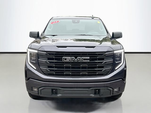 Used 2023 GMC Sierra 1500 Elevation w/ LPO, Elevation Black Package AWD/4WD image 4