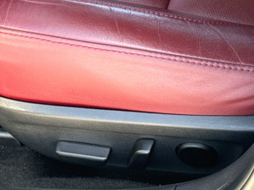 Used 2023 MAZDA MAZDA3 s image 24