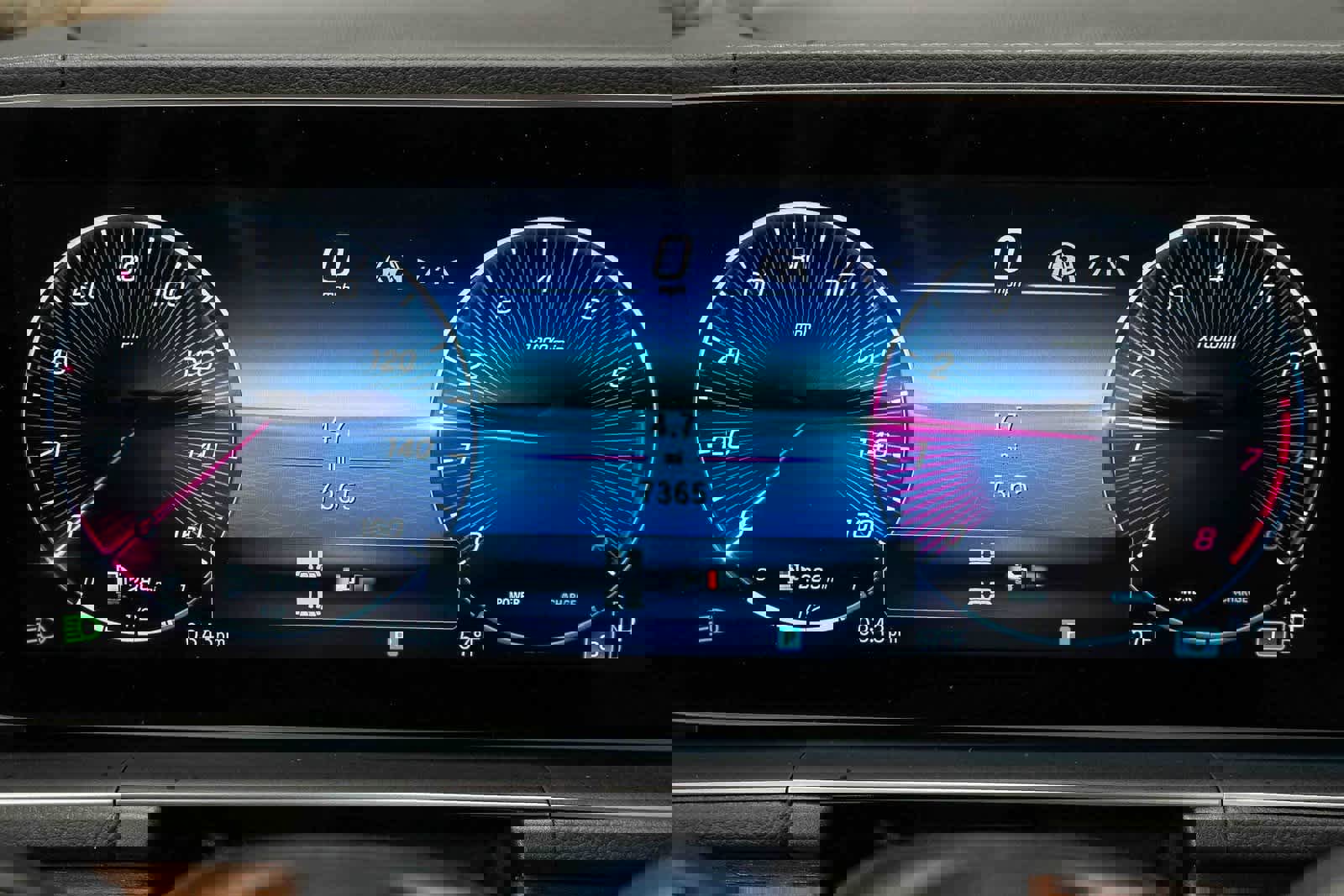 Used 2025 Mercedes-Benz GLS 450 4MATIC image 24