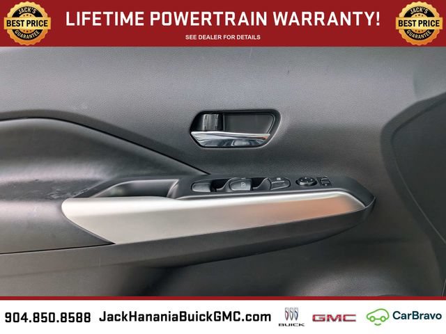 Used 2020 Nissan Kicks SR w/ SR Premium Package FWD image 27