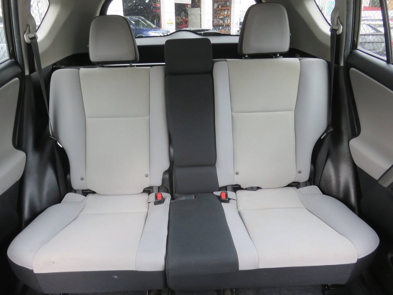 Used 2018 Toyota RAV4 XLE w/ Plus Extra Value Package AWD/4WD image 21