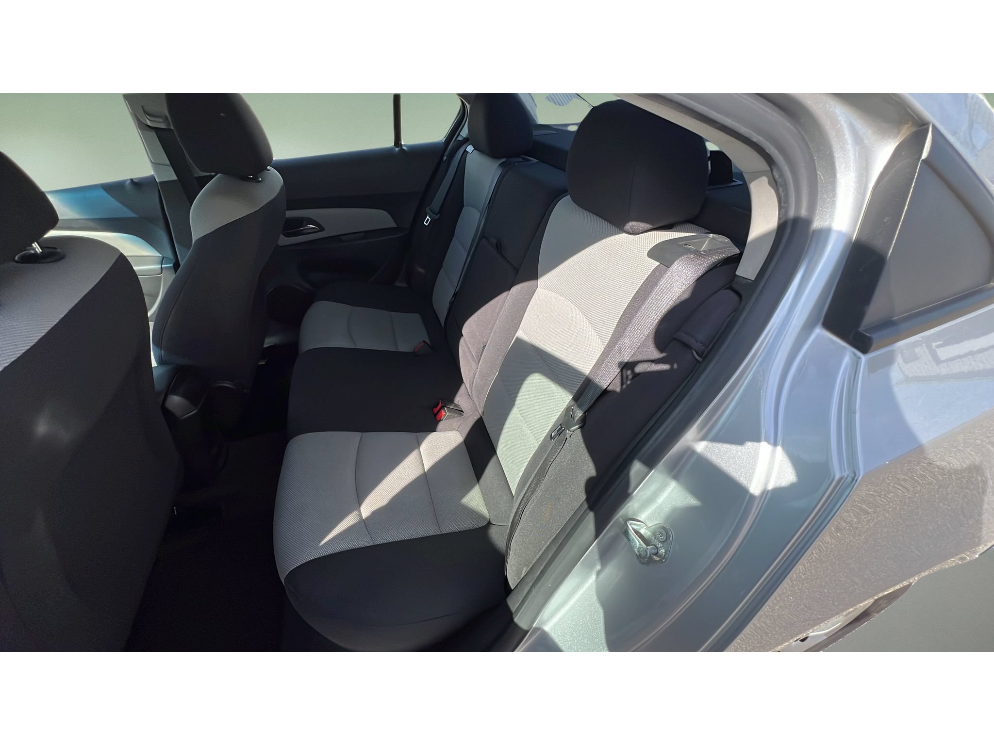 Used 2013 Chevrolet Cruze LS FWD image 27