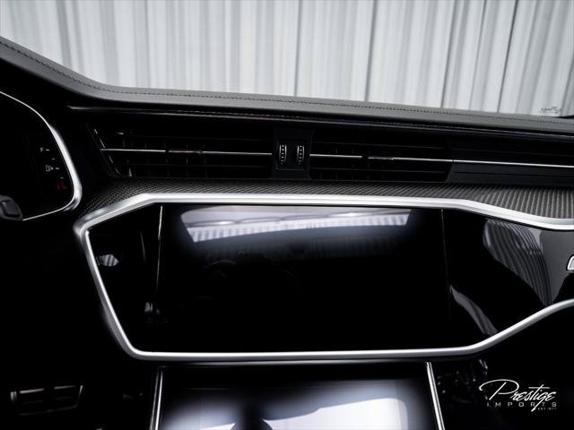 Used 2022 Audi RS 6 AWD/4WD image 24