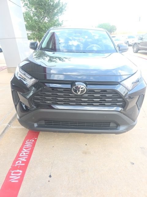 Used 2025 Toyota RAV4 LE FWD image 2