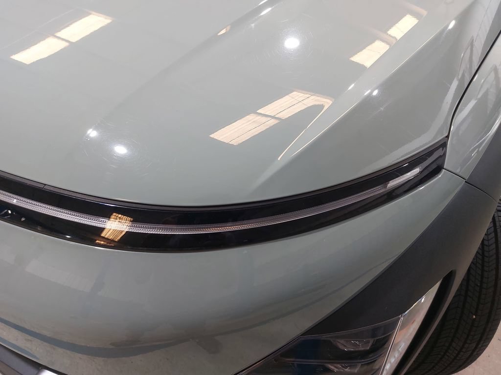 Certified 2025 Hyundai Kona SEL FWD image 30