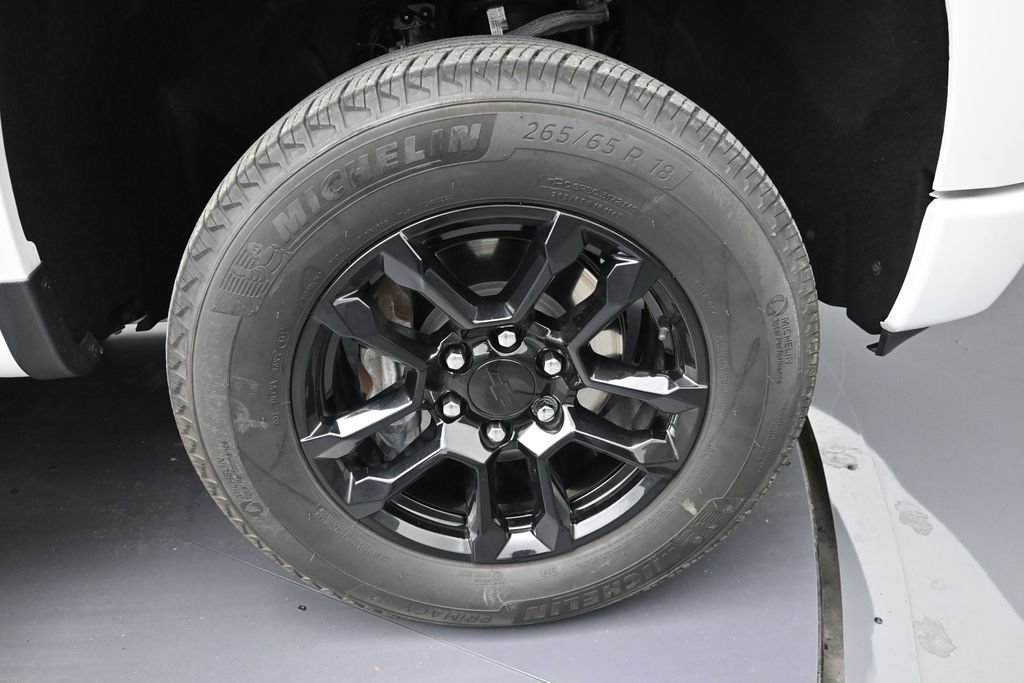 Used 2023 Chevrolet Silverado 1500 RST AWD/4WD image 9