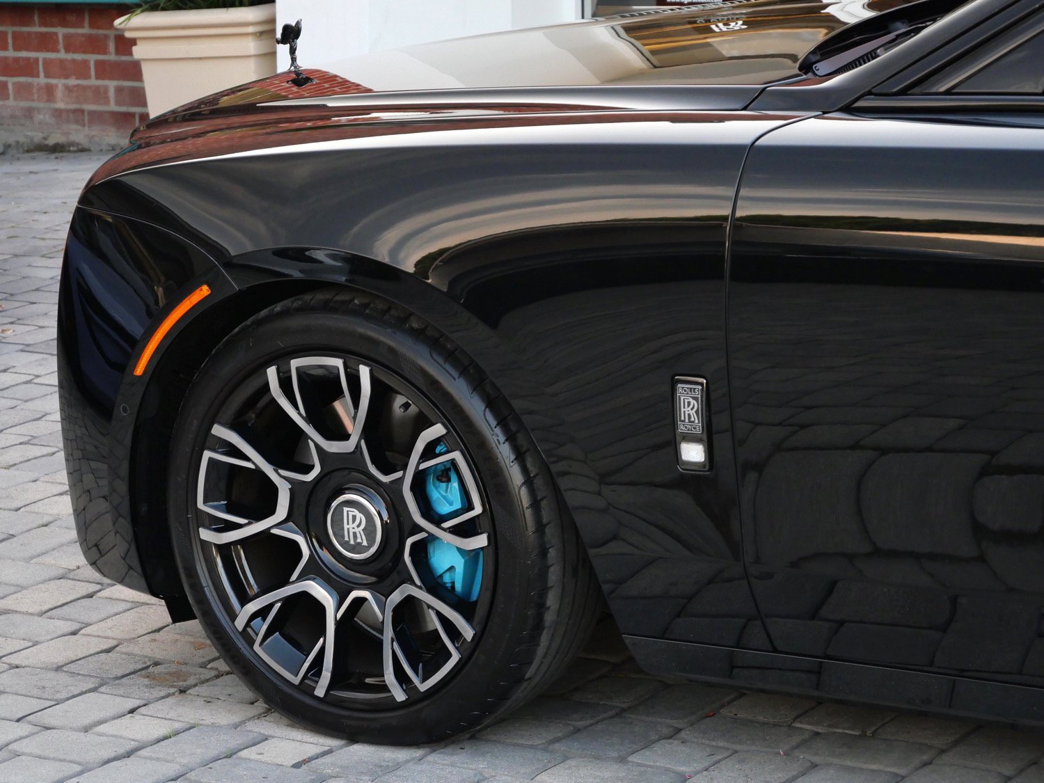 Used 2022 Rolls-Royce Ghost Black Badge image 13