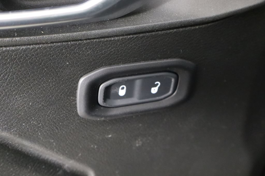 Used 2023 Jeep Wrangler Unlimited Rubicon 4xe AWD/4WD image 22
