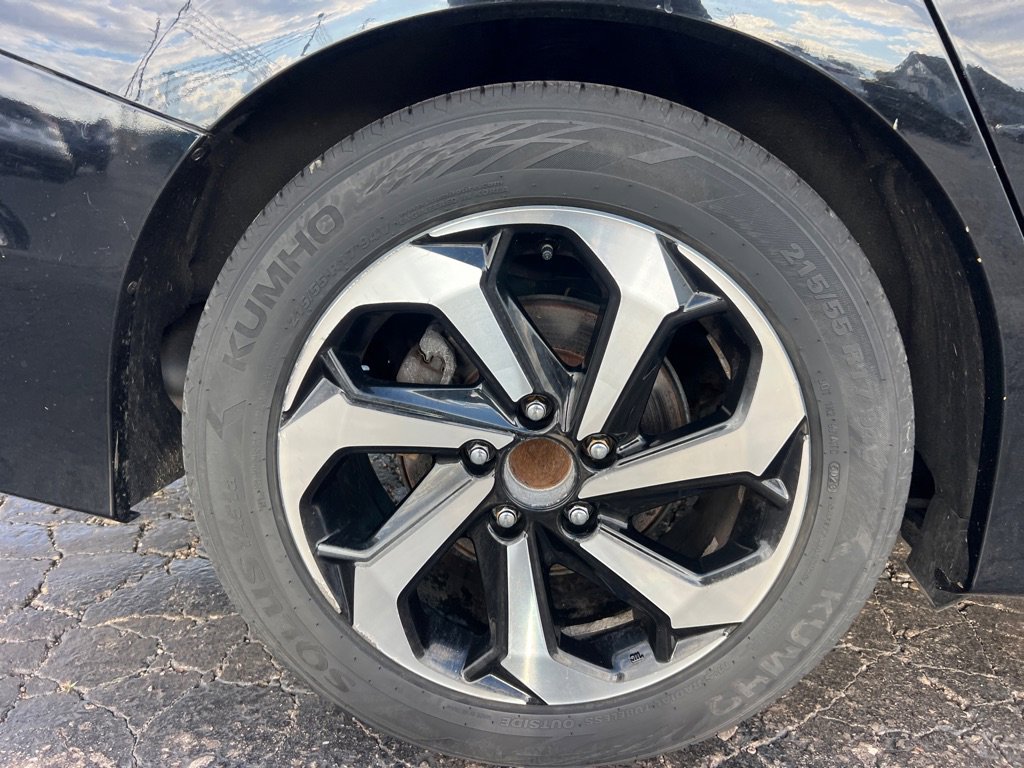 Used 2017 Honda Accord EX image 38