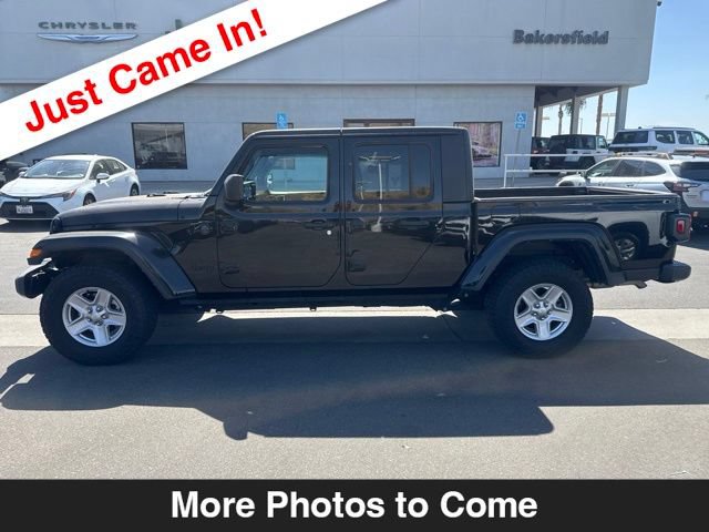 Used 2022 Jeep Gladiator Sport AWD/4WD image 2