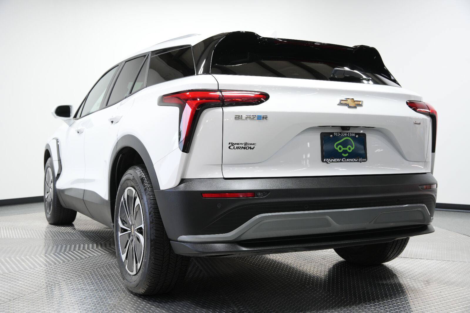 Certified 2024 Chevrolet Blazer EV LT AWD/4WD image 31