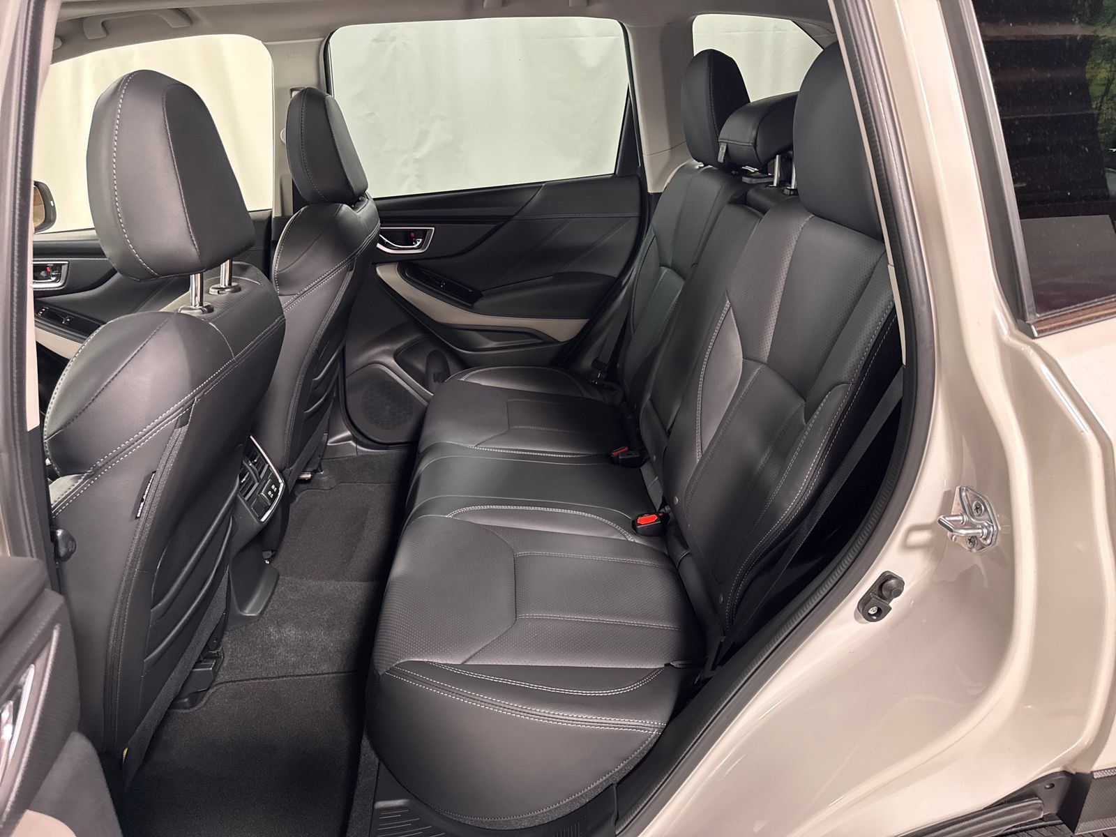 Used 2023 Subaru Forester Limited AWD/4WD image 5