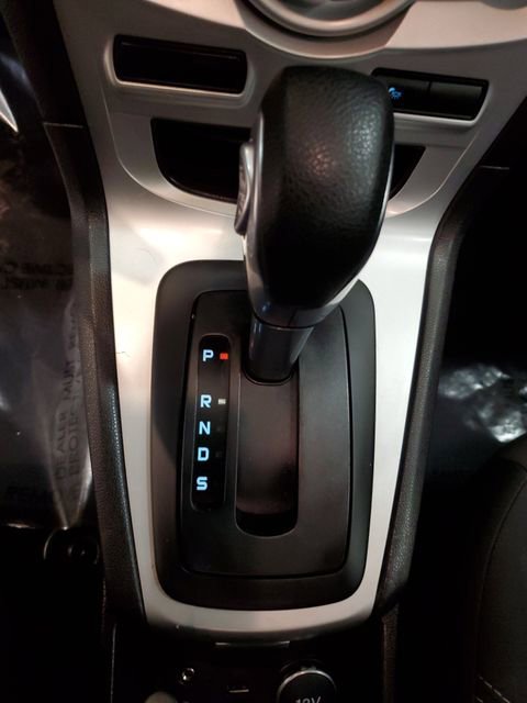 Used 2017 Ford Fiesta SE image 27