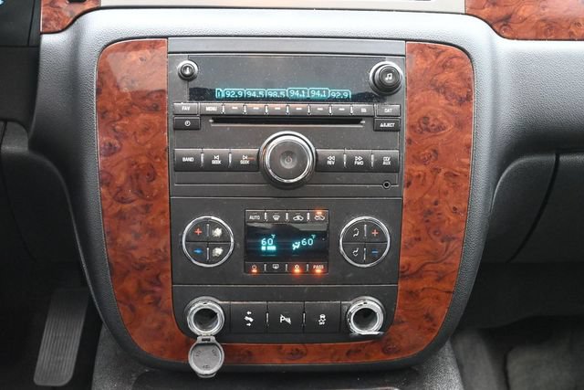 Used 2013 Chevrolet Avalanche LT AWD/4WD image 21