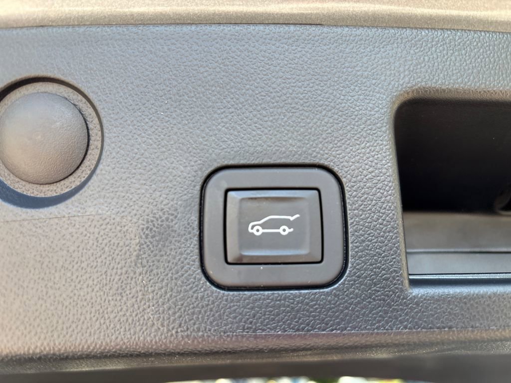 New 2026 GMC Terrain AT4 w/ Technology Package II AWD/4WD image 39