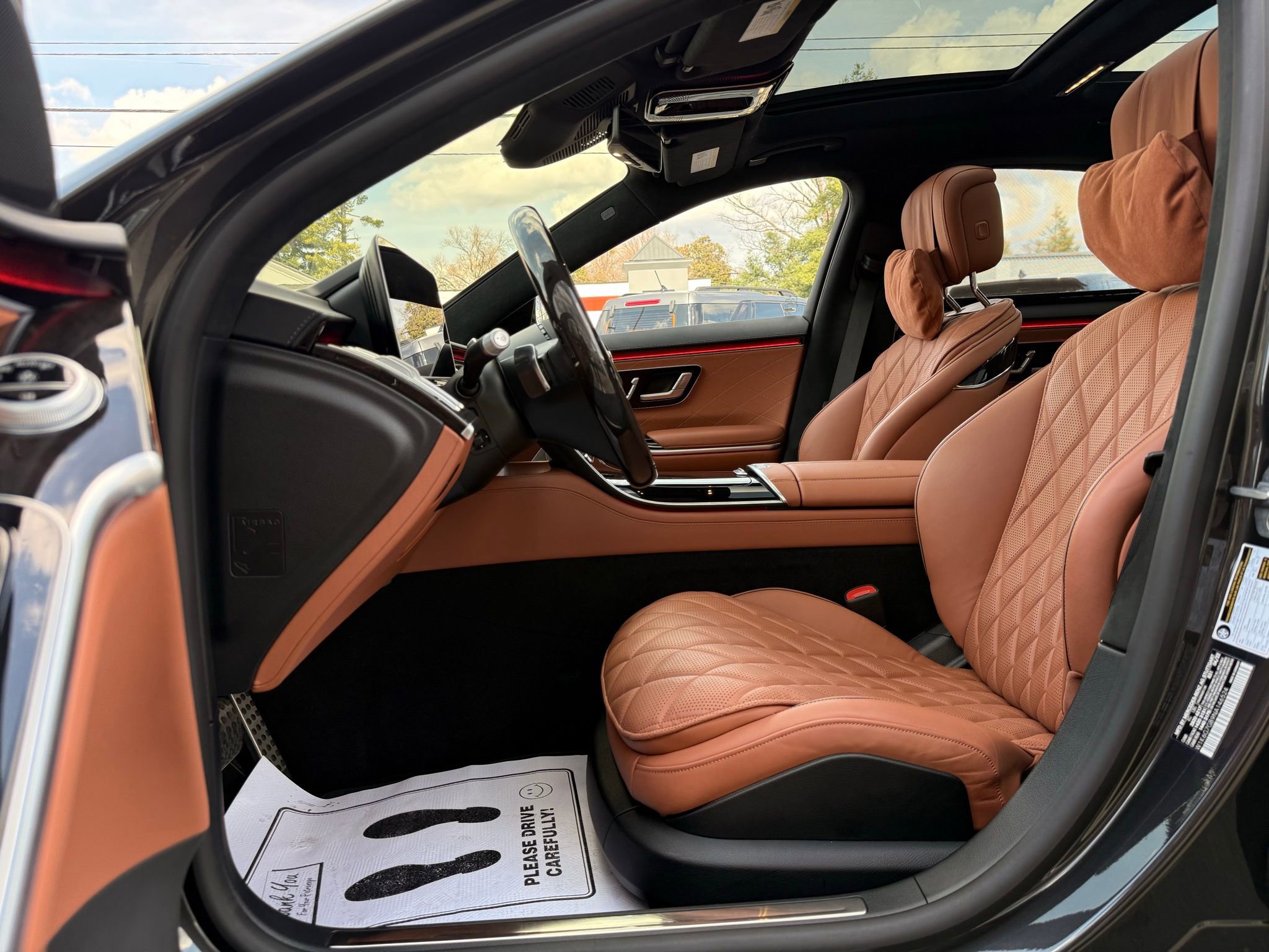 Used 2022 Mercedes-Benz S 580 4MATIC Sedan w/ AMG Line Package image 45