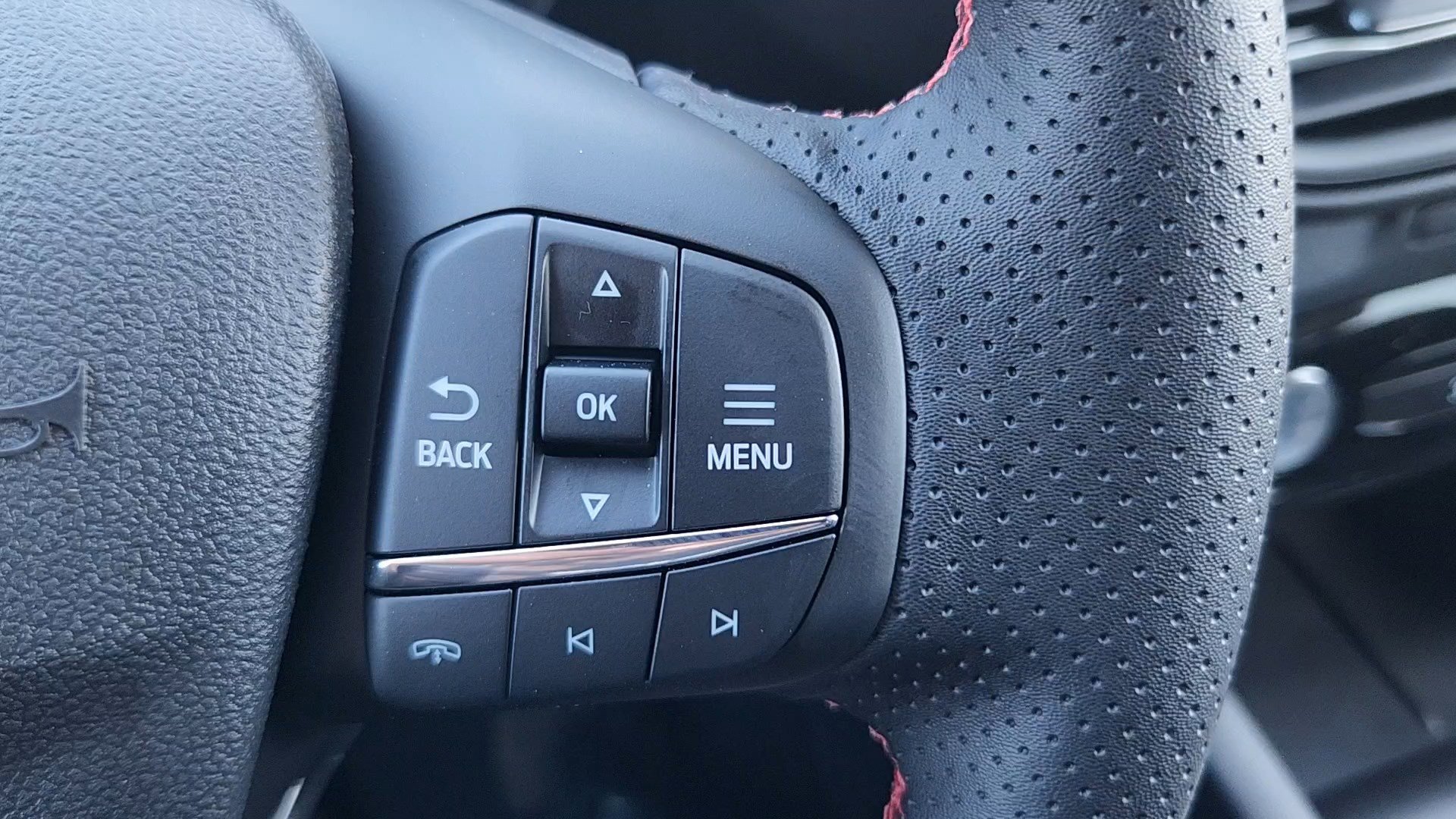 New 2026 Ford Escape ST-Line w/ Tech Pack #1 image 12
