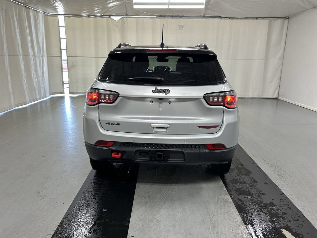 New 2026 Jeep Compass Trailhawk w/ Sun, Sound & Navigation Group AWD/4WD image 8