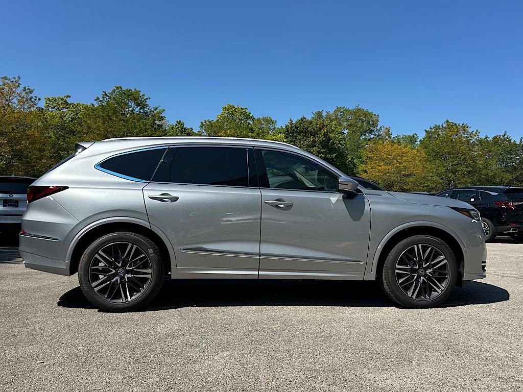 New 2026 Acura MDX w/ Advance Package image 3