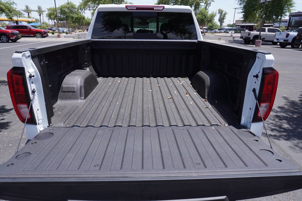 New 2026 GMC Sierra 1500 SLE w/ Preferred Package AWD/4WD image 8