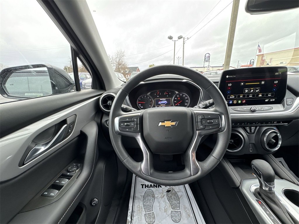 Used 2023 Chevrolet Blazer LT w/ Convenience Package image 14