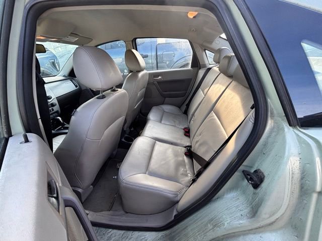 Used 2010 Ford Focus SEL image 5