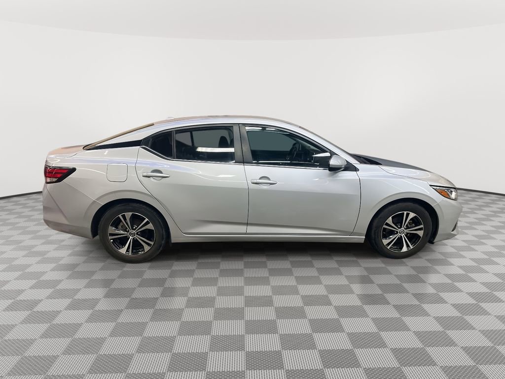 Used 2022 Nissan Sentra SV image 2