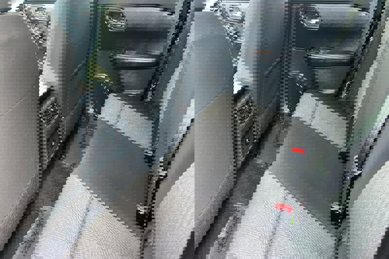 Certified 2025 Nissan Rogue SV image 5