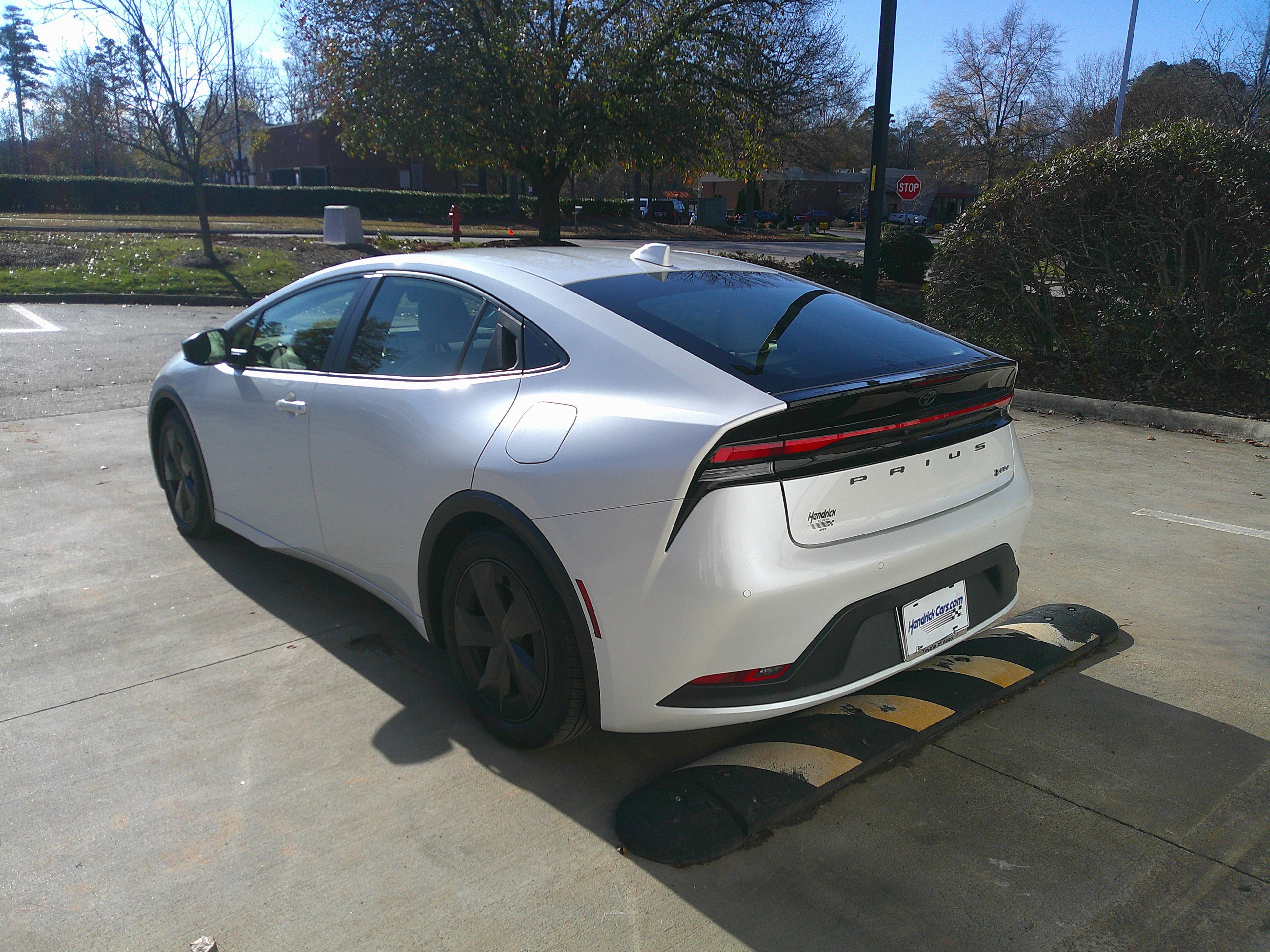 Used 2023 Toyota Prius LE image 10