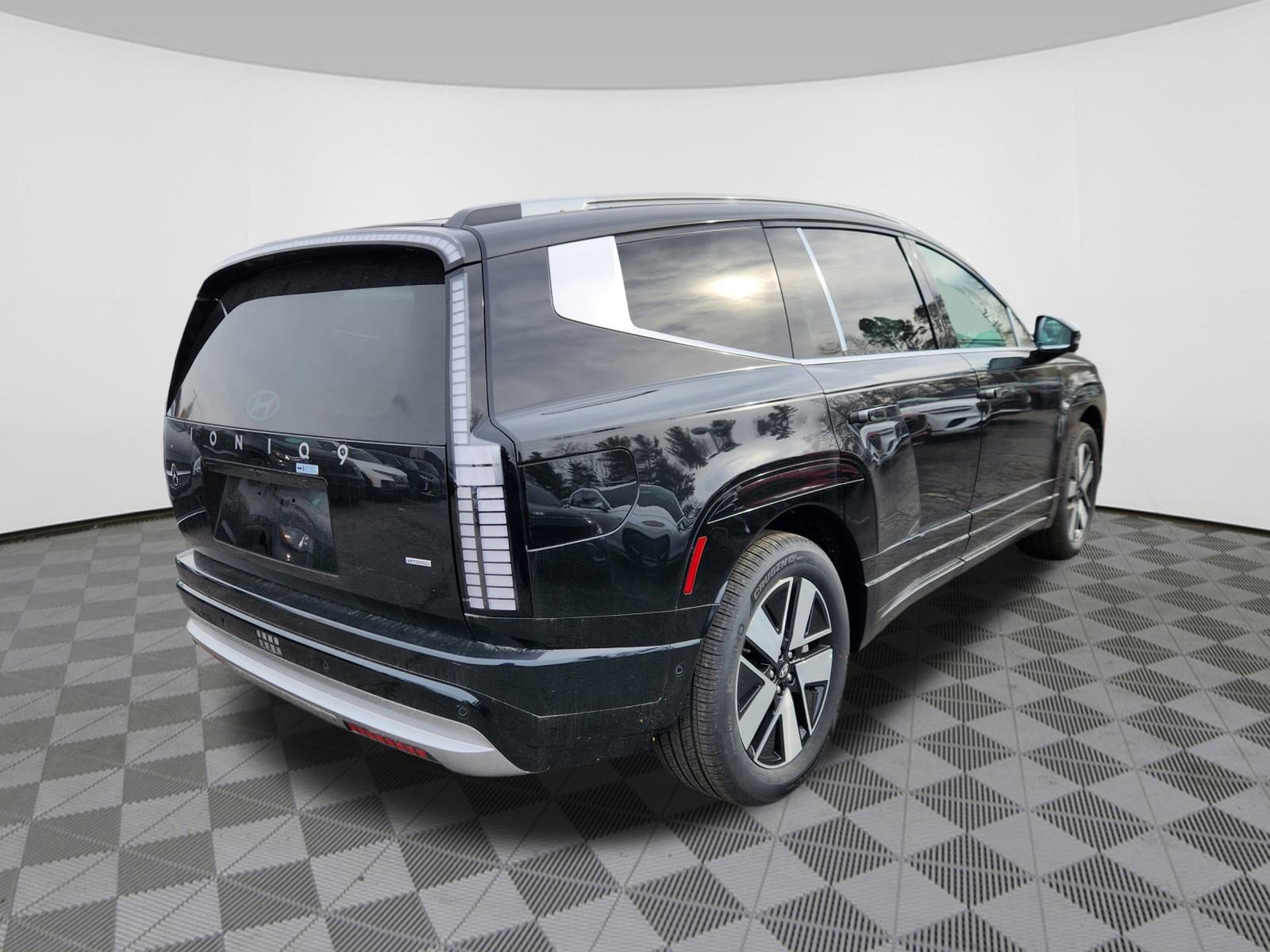 New 2026 Hyundai Ioniq 9 SEL image 4