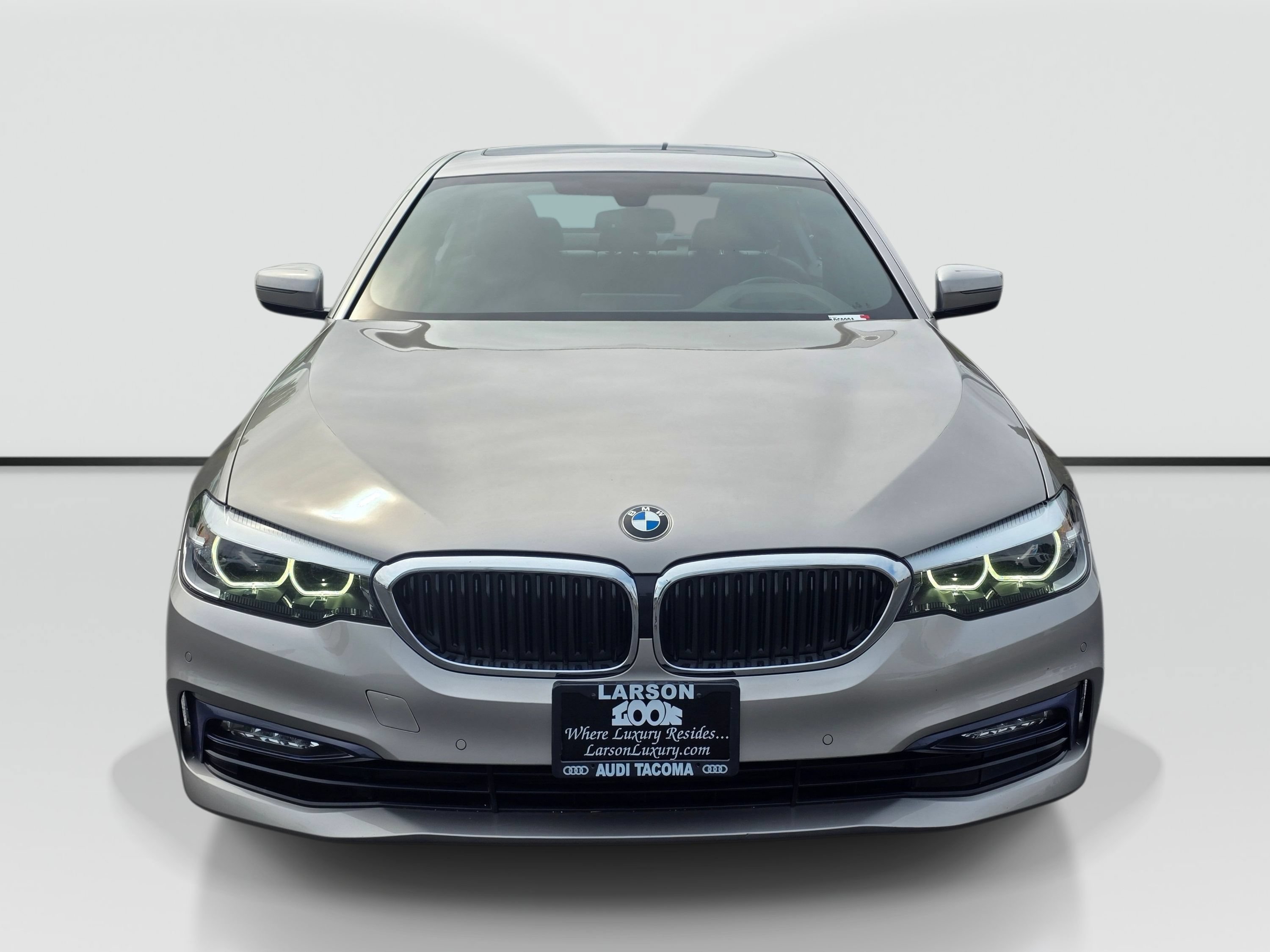 Used 2017 BMW 530i RWD image 8