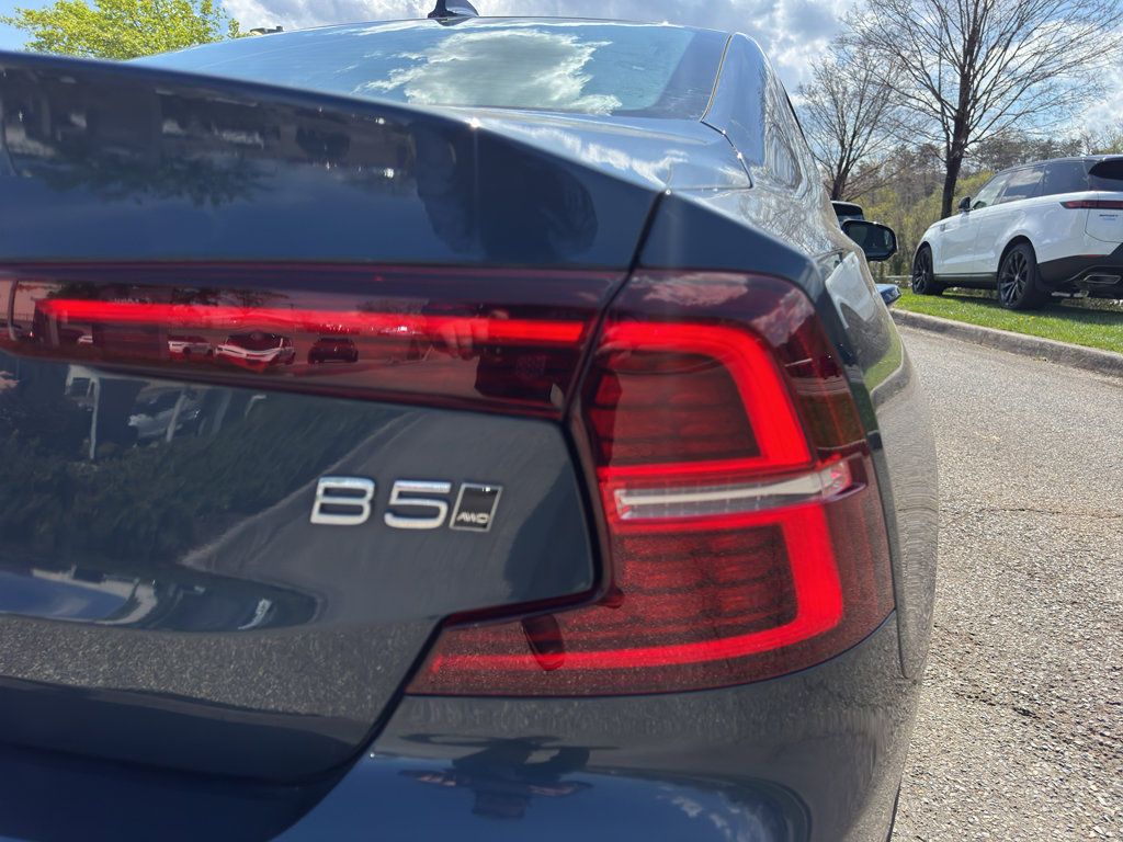 Used 2023 Volvo S60 B5 Plus w/ Climate Package image 8