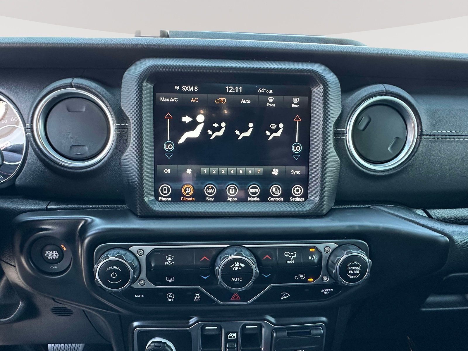 Used 2021 Jeep Wrangler Unlimited Sahara AWD/4WD image 10