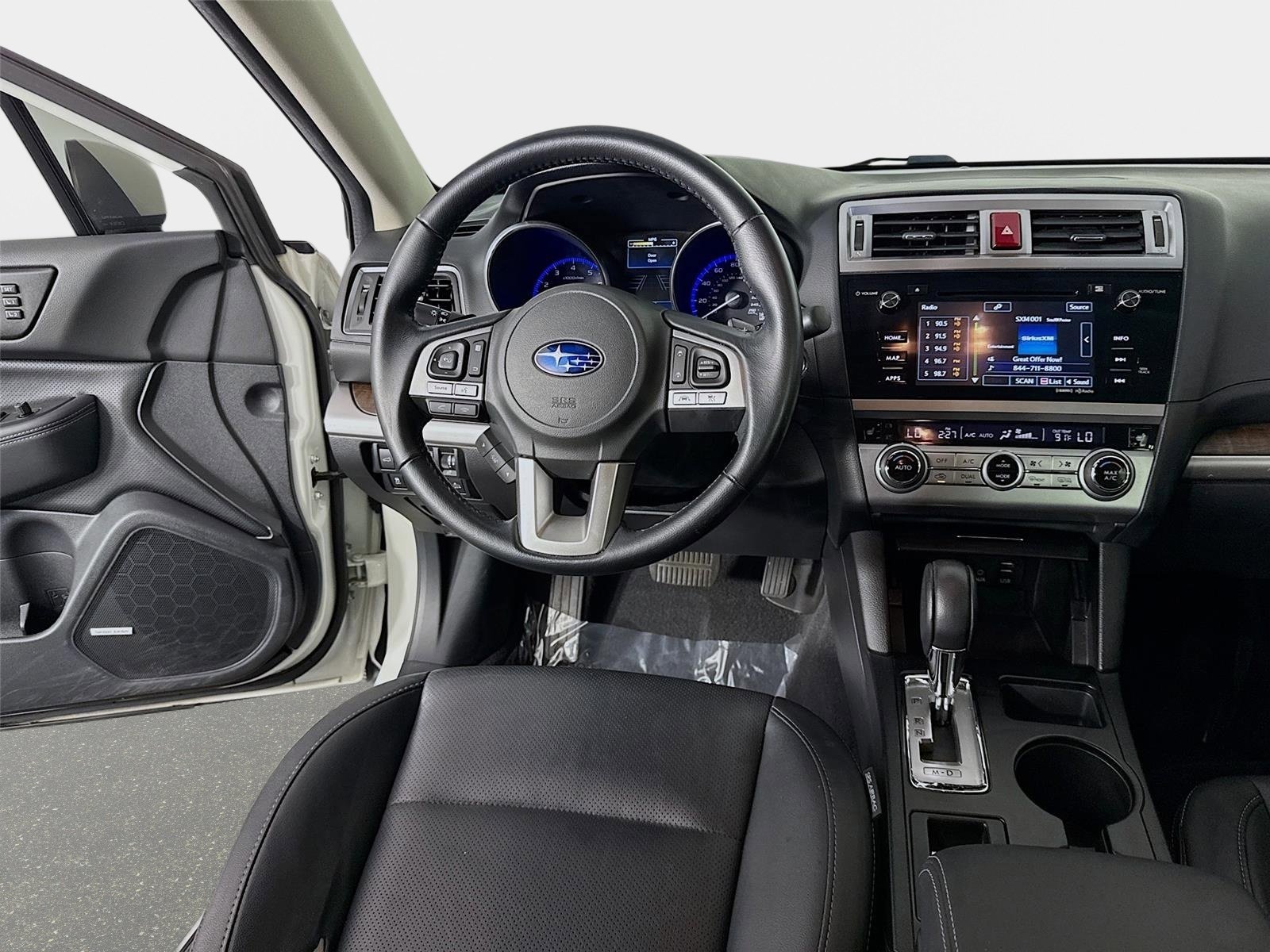 Used 2016 Subaru Outback 3.6R Limited AWD/4WD image 25