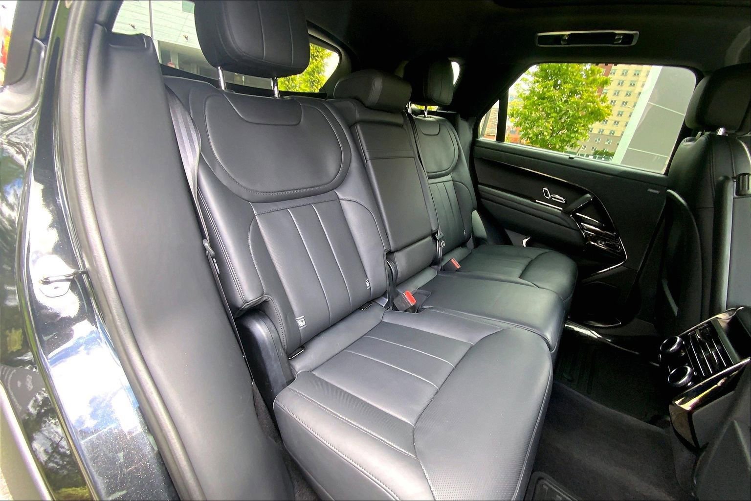 Certified 2024 Land Rover Range Rover Sport Dynamic SE AWD/4WD image 19