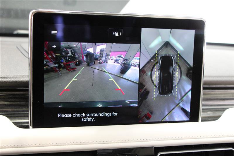 Used 2023 Lincoln Aviator Black Label w/ Class IV Trailer Tow Package image 24