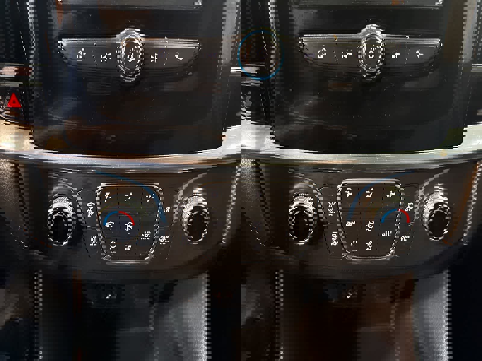 Used 2018 Chevrolet Traverse LT w/ LPO, 'HIT The Road' Package image 27