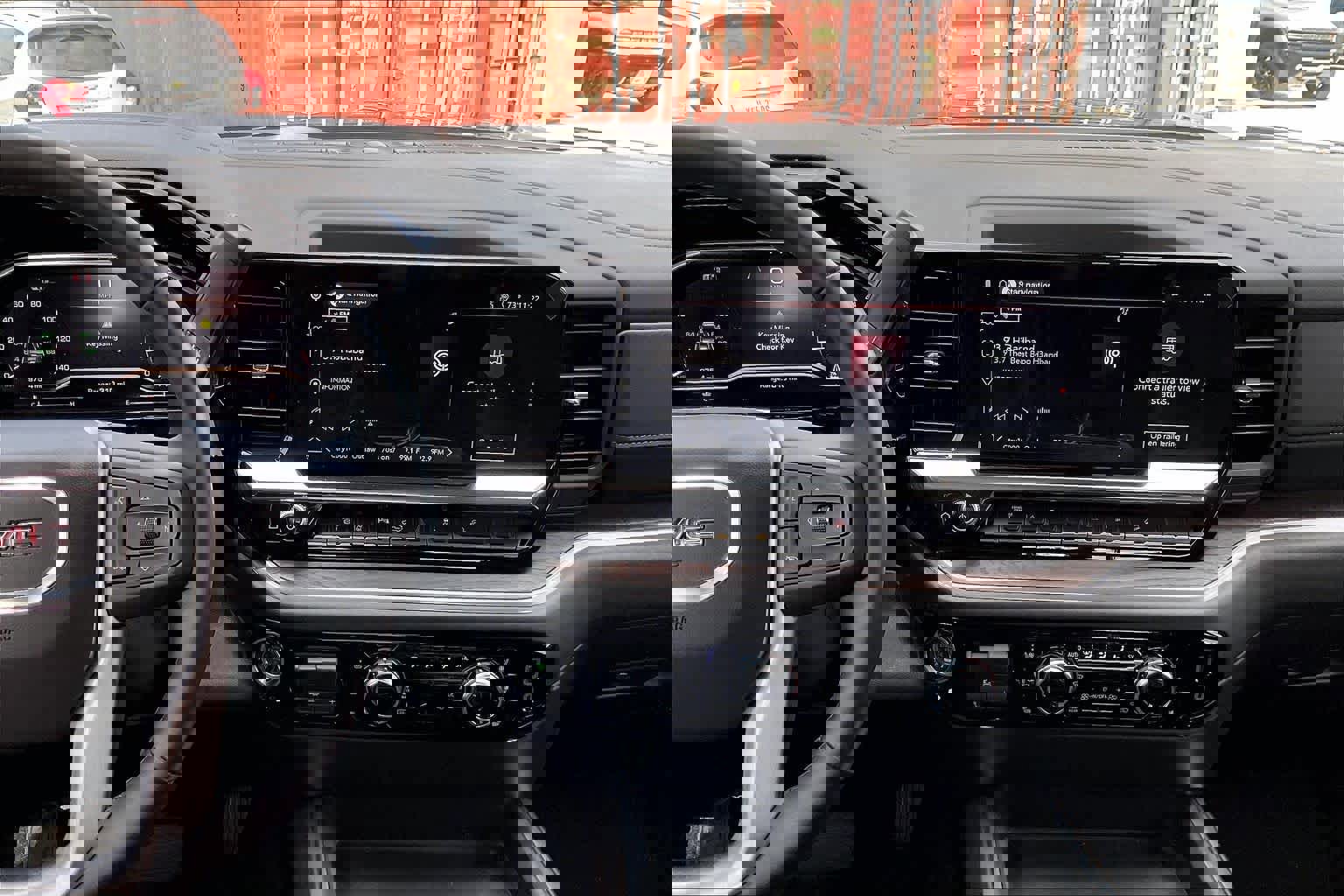 Used 2025 GMC Sierra 2500 SLT w/ Texas SLT Premium Package image 7