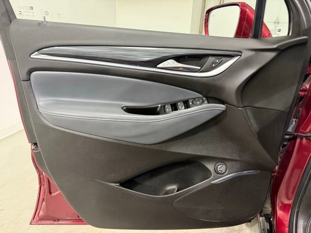 Used 2019 Buick Enclave Essence FWD image 11