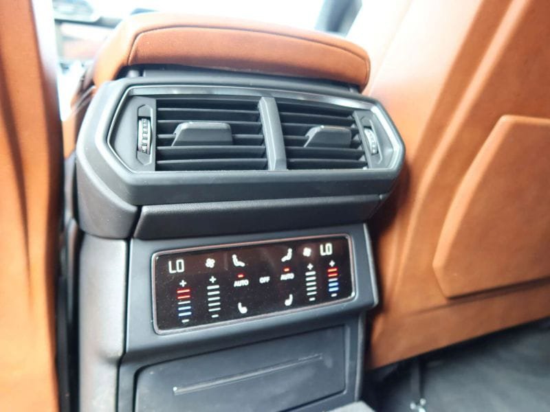 Used 2019 Lamborghini Urus image 23