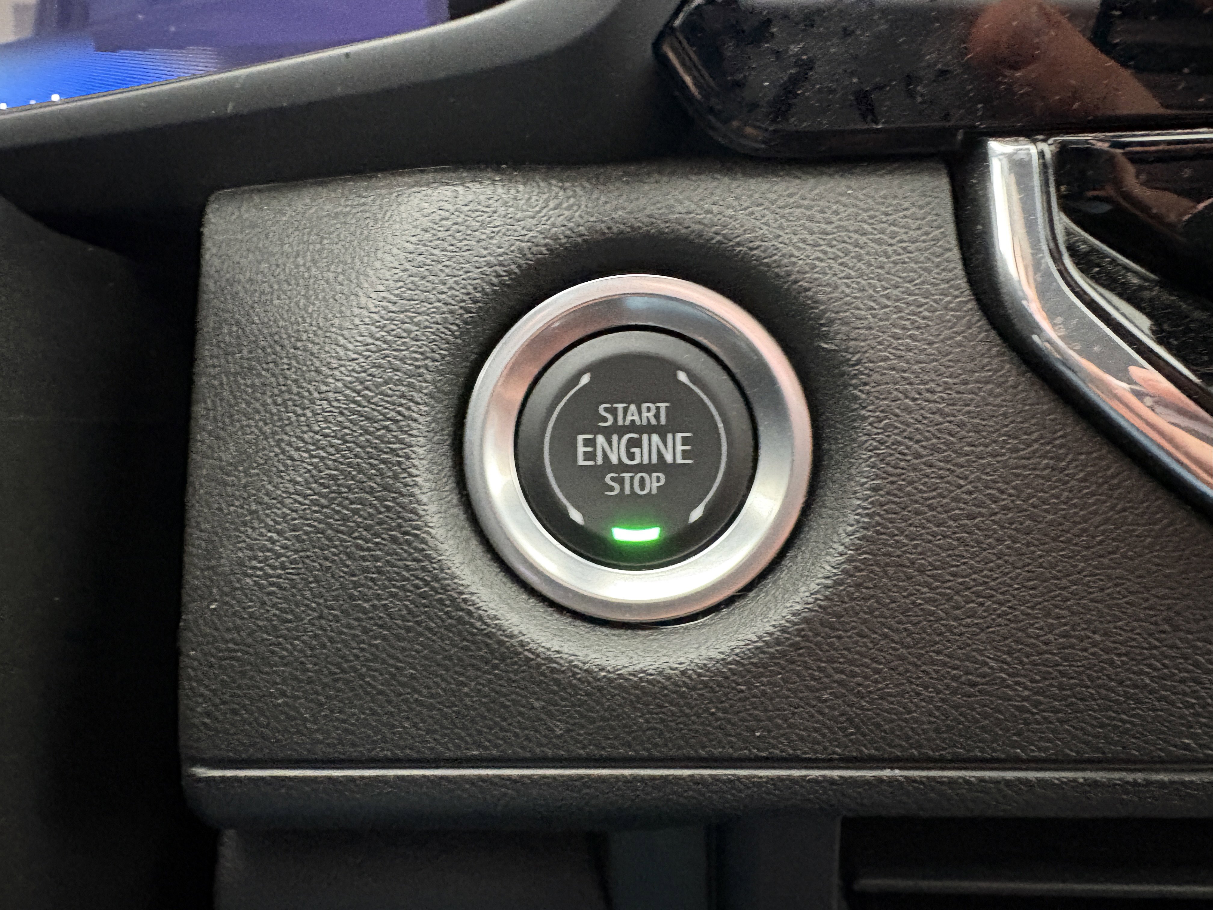 Used 2025 Chevrolet Colorado Trail Boss w/ Midnight Edition image 14